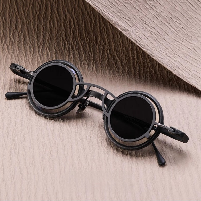 Gunmetal Frame + Gunmetal Clip | Black–Gray Lenses